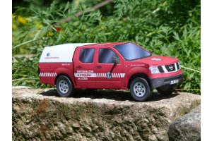 Papírová vystřihovánka Nissan Navara 1:32