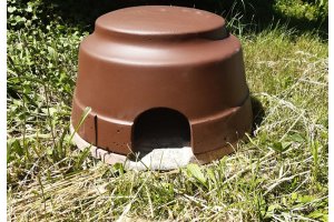 Celoroční domov pro ježky - izolovaný